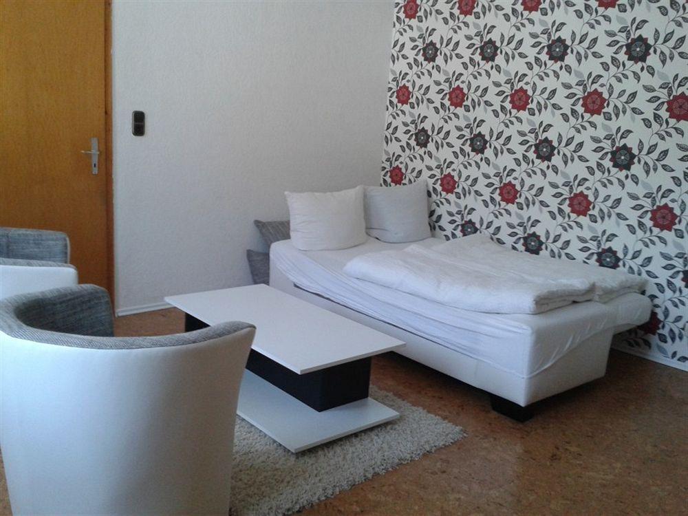 Hotel Pension Am Kurmittelhaus Bad Grund Ngoại thất bức ảnh